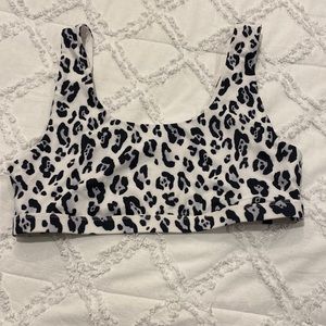 Fabletics sports bra leopard print size XL